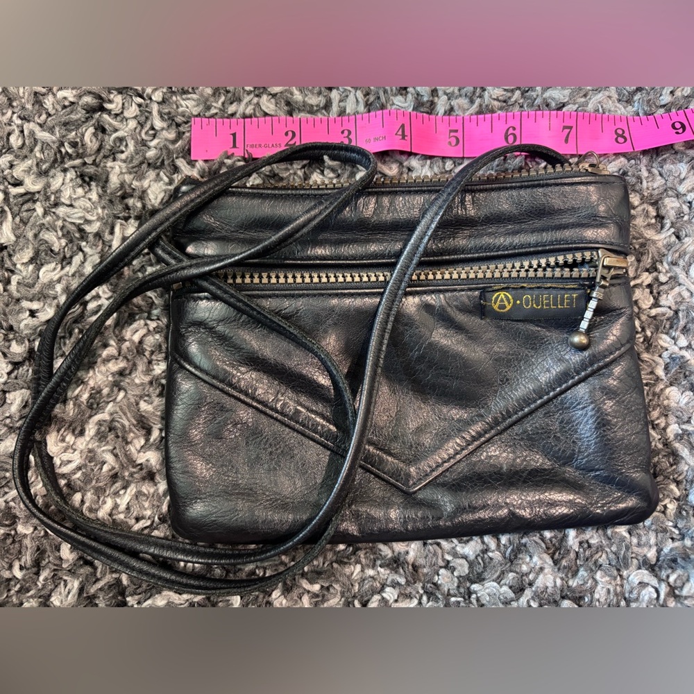 *🆓 w/ purchase Black leather Crossbody